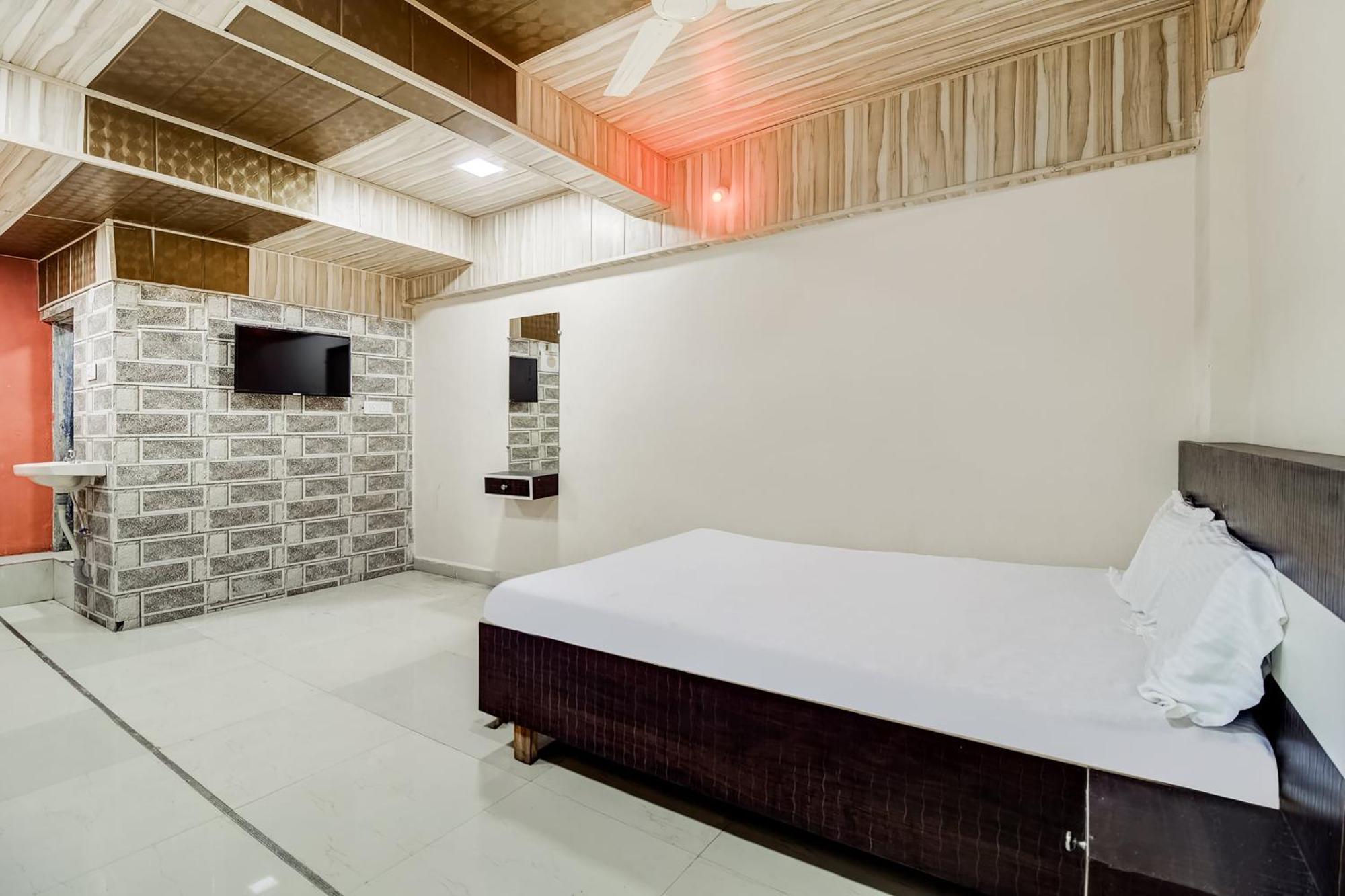 SPOT ON 61441 Sangam Relax Point Hotel Amarnath Bagian luar foto