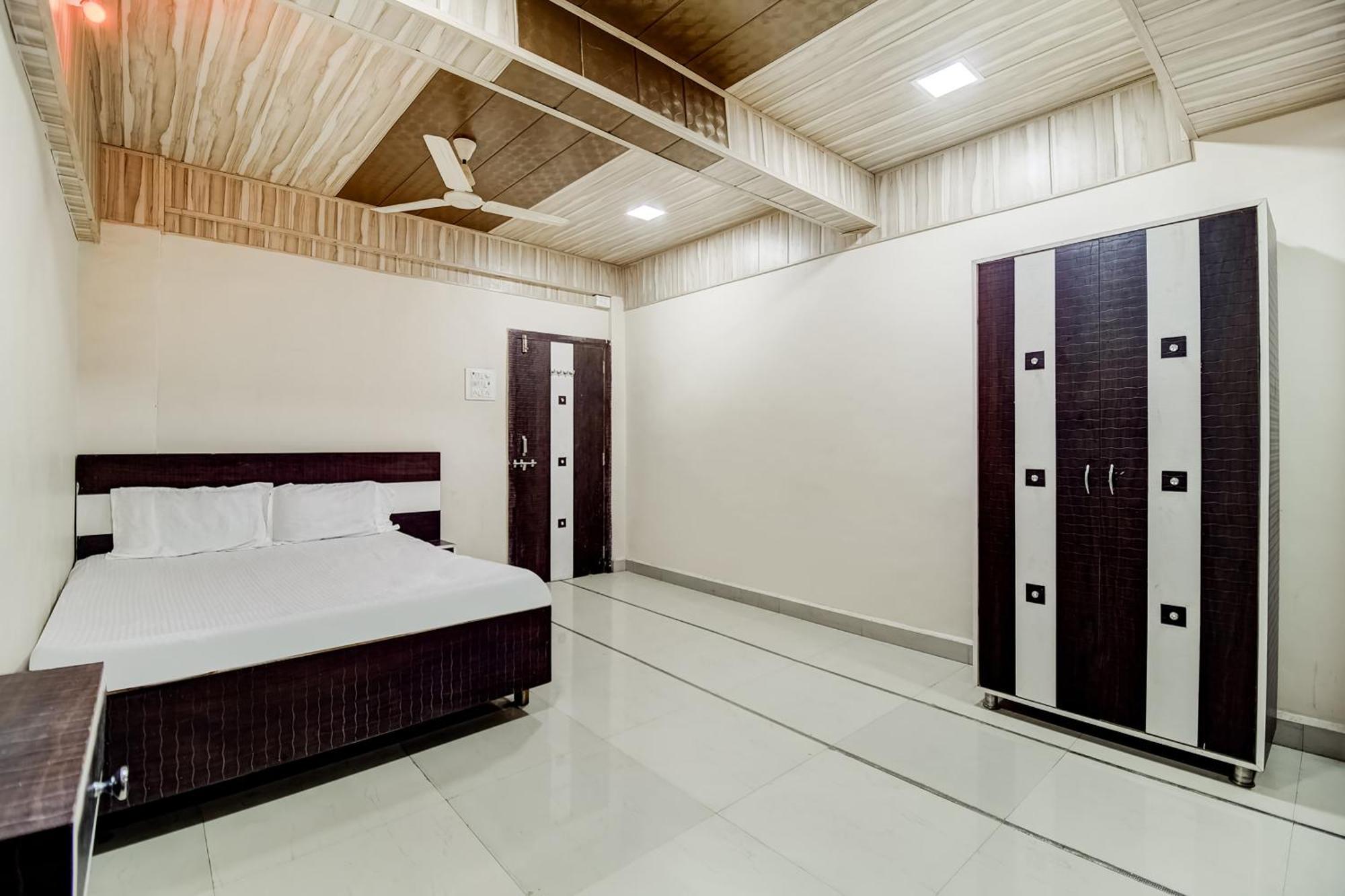 SPOT ON 61441 Sangam Relax Point Hotel Amarnath Bagian luar foto