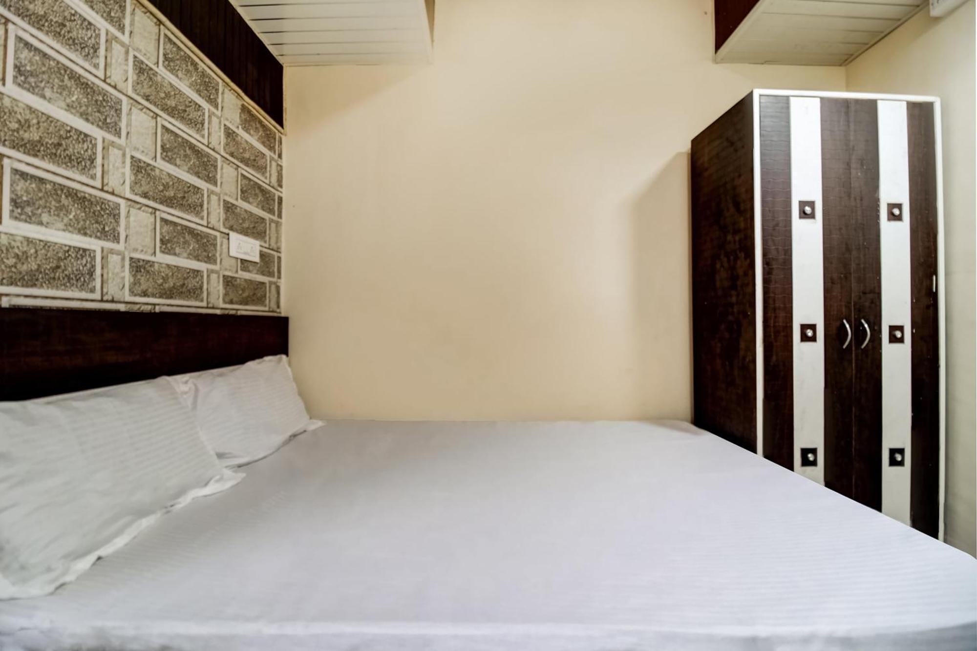 SPOT ON 61441 Sangam Relax Point Hotel Amarnath Bagian luar foto