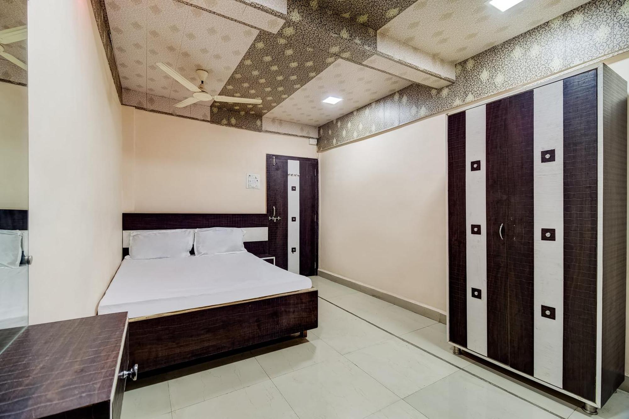 SPOT ON 61441 Sangam Relax Point Hotel Amarnath Bagian luar foto