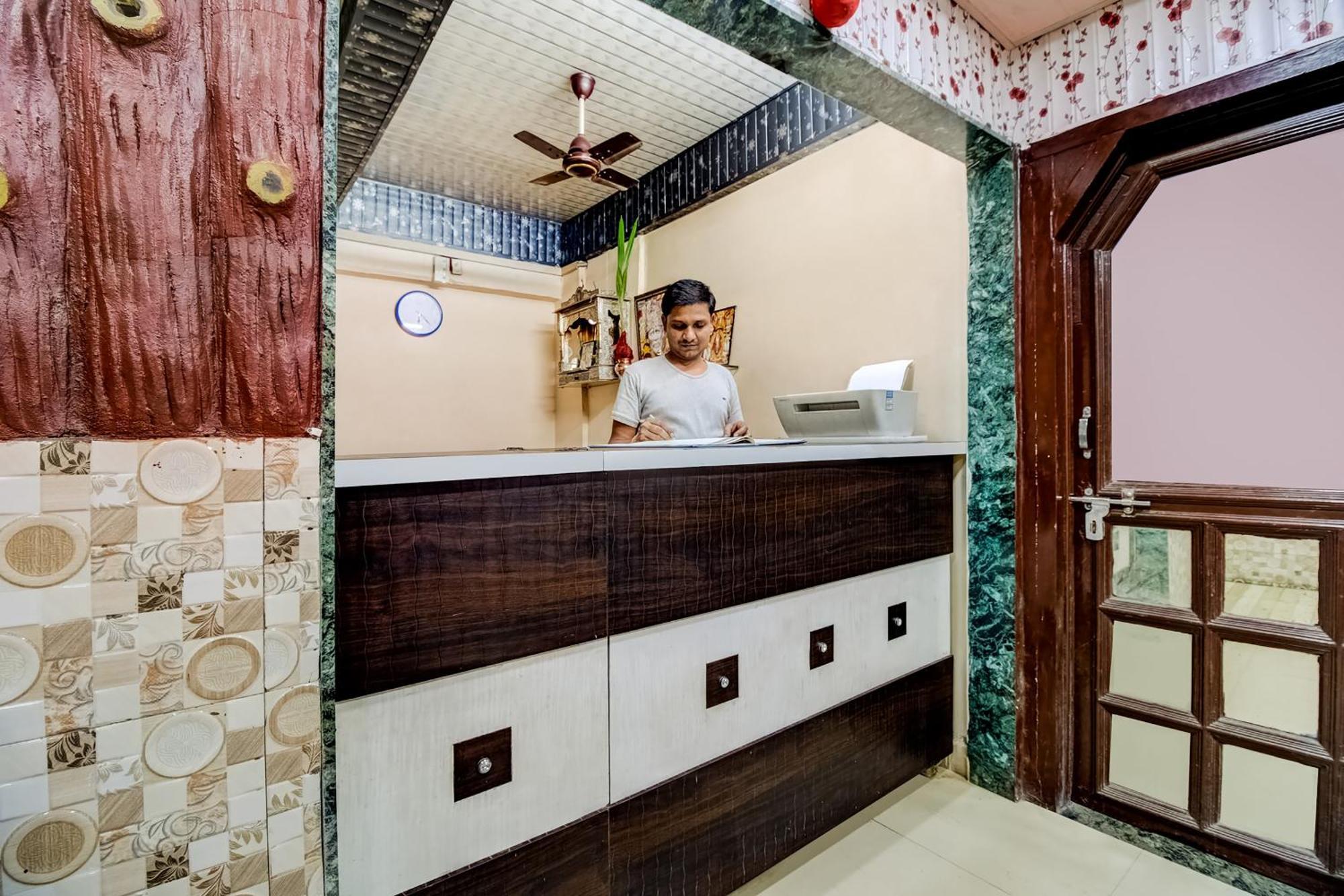 SPOT ON 61441 Sangam Relax Point Hotel Amarnath Bagian luar foto