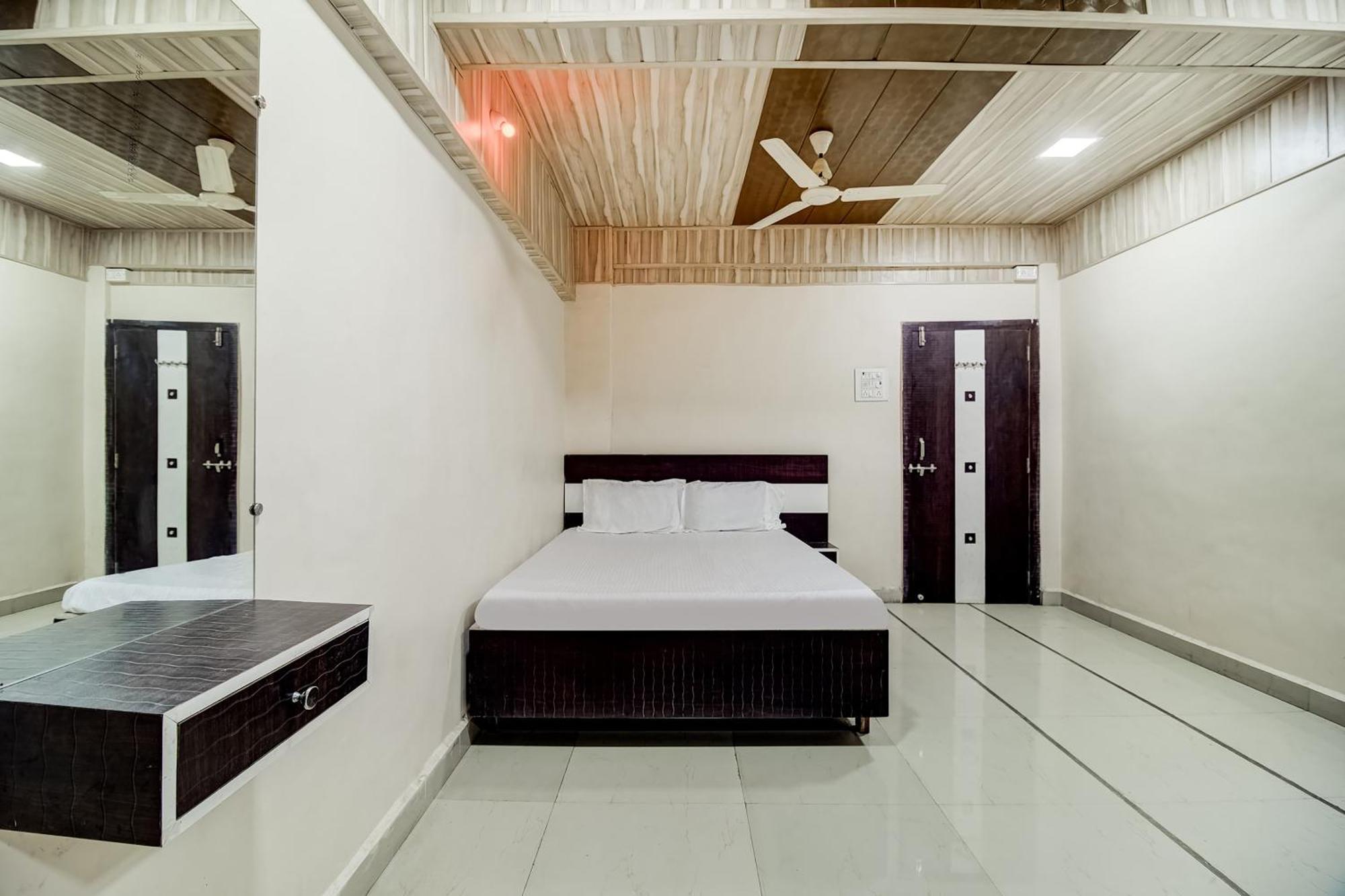SPOT ON 61441 Sangam Relax Point Hotel Amarnath Bagian luar foto